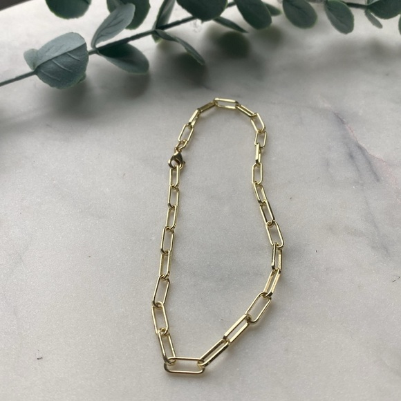 Handmade 18k Gold Plated Paperclip chain bracelet with lobster clasp - Picture 2 of 4